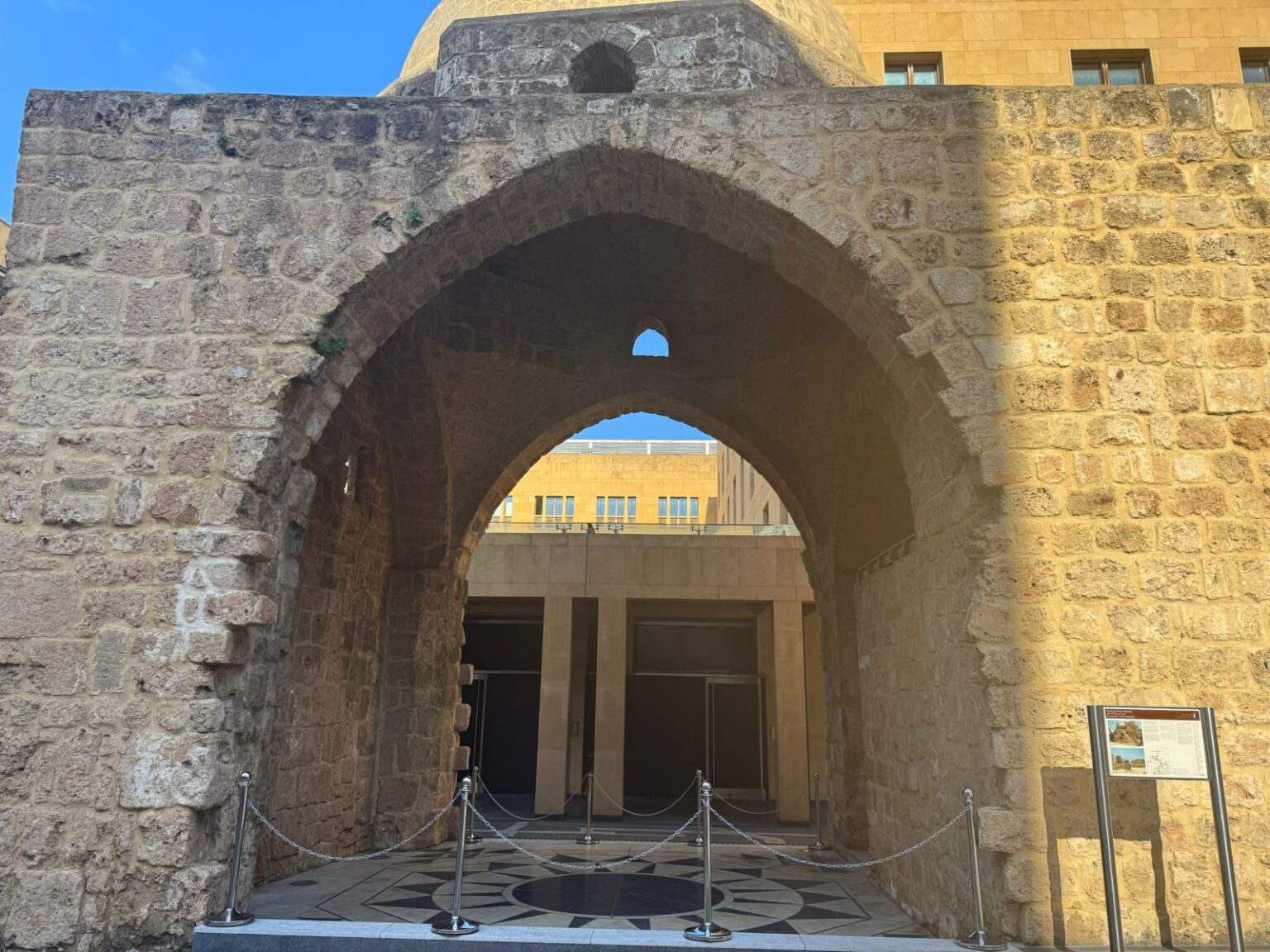 زاوية ابن عراق الدمشقي… القبة التي نجت من سقوط بيروت زاوية ابن عراق الدمشقي… القبة التي نجت من سقوط بيروت