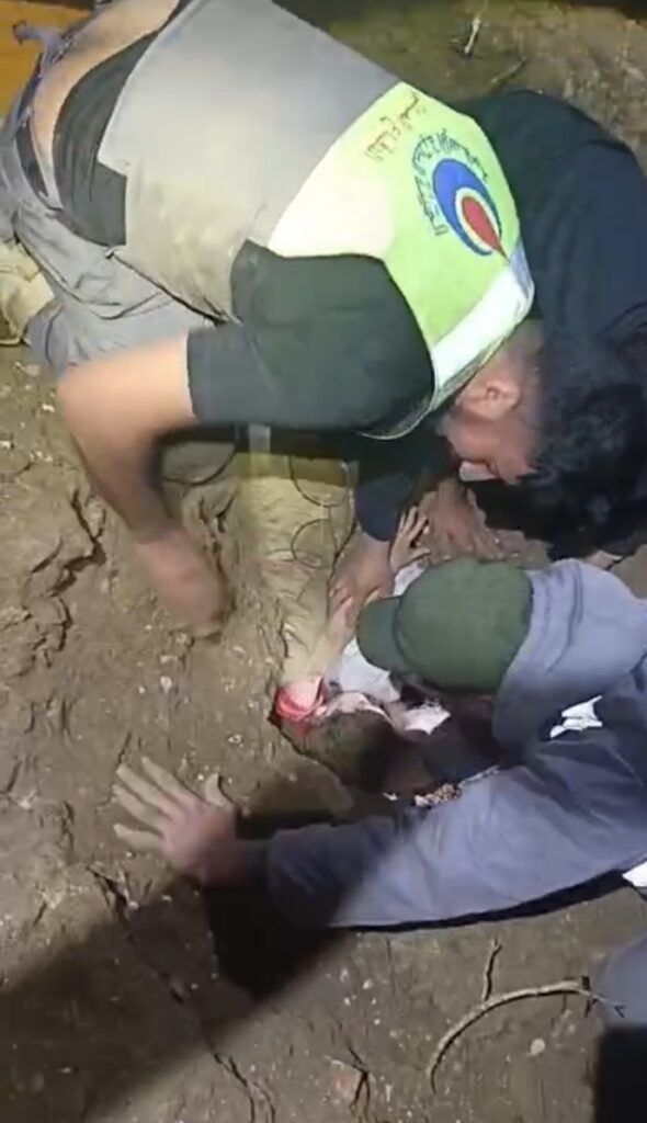 فيديو يوثق انتشال أشخاص من تحت الأنقاض في مشغرة