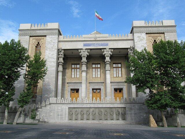 إيران تؤكد استمرار تطوير الصواريخ وتكشف تفاصيل التفاهم مع الولايات المتحدة 2 إيران تؤكد استمرار تطوير الصواريخ وتكشف تفاصيل التفاهم مع الولايات المتحدة