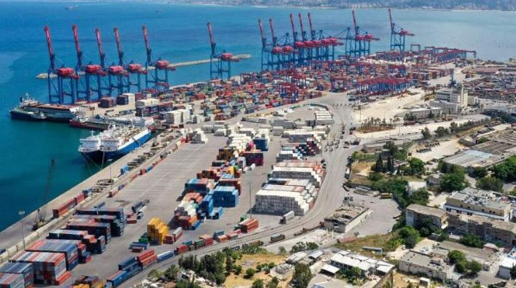 بعد فتح أبواب التصدير مع السعودية.. مرفأ بيروت يعلن الجهوزية الكاملة بعد فتح أبواب التصدير مع السعودية.. مرفأ بيروت يعلن الجهوزية الكاملة