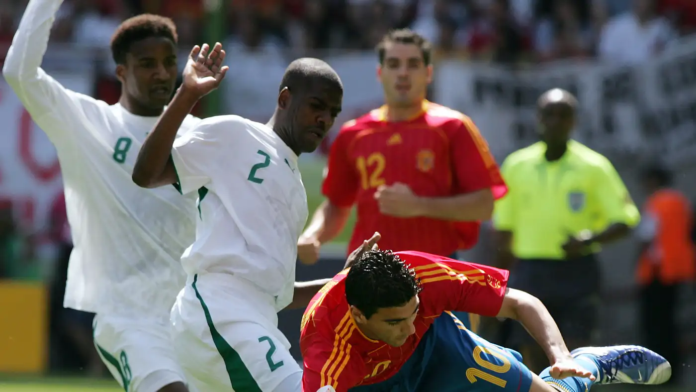 بعد 20 عاماً تعود السعودية لملاقاة إسبانيا بعدما خسرت فيها بنسخة ألمانيا عام 2006 بهدف مقابل لاشيء حينها كان الاسبان قد ضمنوا التأهل