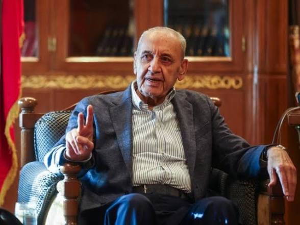 بري: وقف الاعتداءات على لبنان بند أساسي في التفاهم بري: وقف الاعتداءات على لبنان بند أساسي في التفاهم