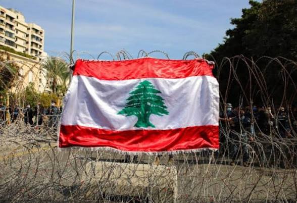 إيران تهدد بالانسحاب من المفاوضات.. وتصعيد لبنان يربك المساعي الدبلوماسية إيران تهدد بالانسحاب من المفاوضات.. وتصعيد لبنان يربك المساعي الدبلوماسية