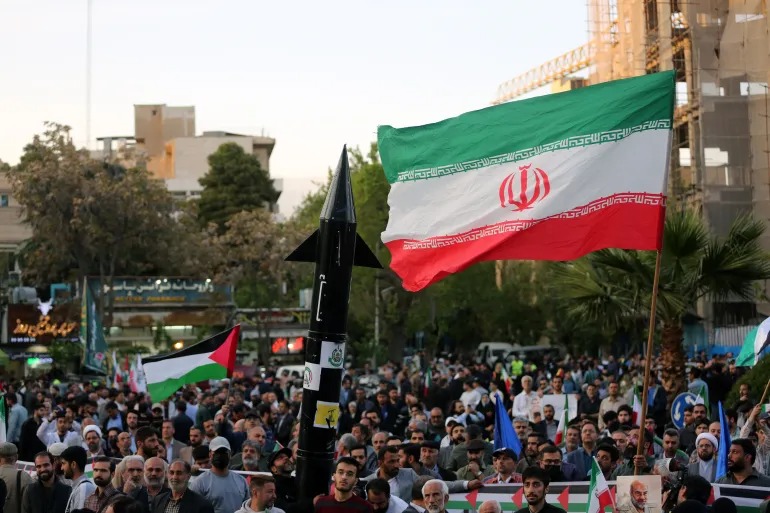 ثبات الجوهر النووي واحتواء العتبة التكنولوجية