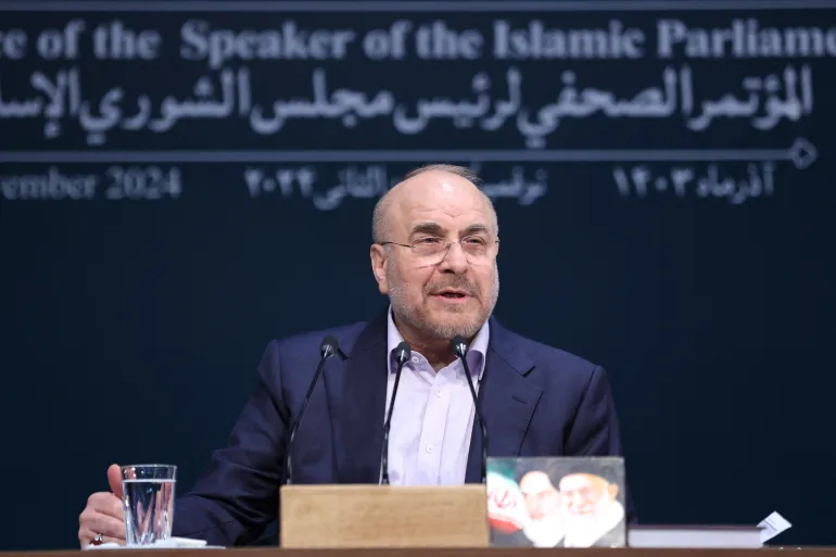 رئيس البرلمان الإيراني محمد باقر قاليباف يشدد على إنهاء الحرب في جميع الجبهات