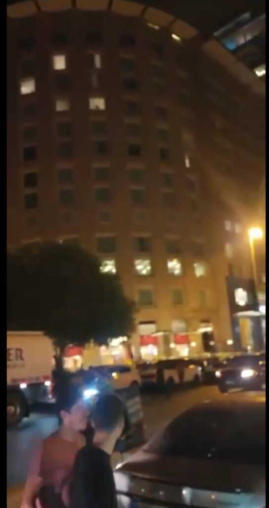 حـ ـريق مفتعل في ساحة باسل فليحان وسط بيروت وتجري متابعة الأسباب وعمل فوج الإطفاء على اخماده