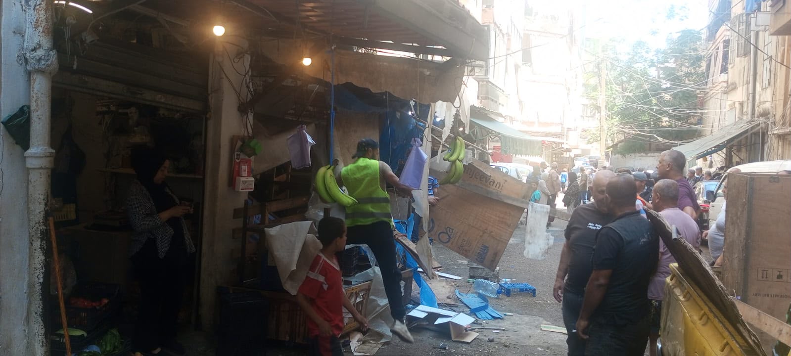 إزالة التعديات عن الأرصفة والأملاك العامة