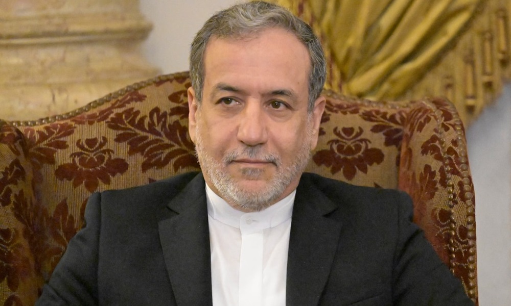 عراقجي: سندافع عن كل شبر من أرضنا حتى آخر نفس عراقجي: سندافع عن كل شبر من أرضنا حتى آخر نفس