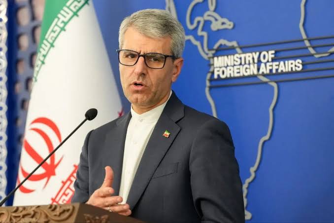 طهران: الدبلوماسية ممكنة وفق المصالح الوطنية