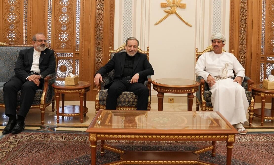 محادثات مع سلطنة عُمان بشأن مضيق هرمز