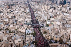 بالصور: تشييع الجثامين الطاهرة للإمام الشهيد وأفراد عائلته