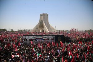 بالصور: تشييع الجثامين الطاهرة للإمام الشهيد وأفراد عائلته