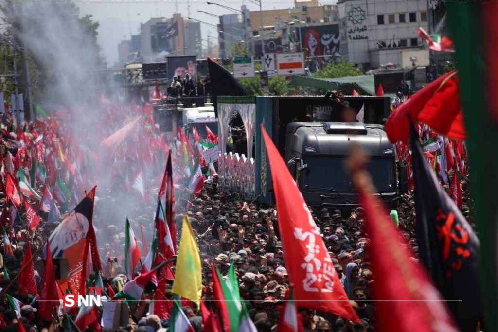 بالصور: تشييع الجثامين الطاهرة للإمام الشهيد وأفراد عائلته