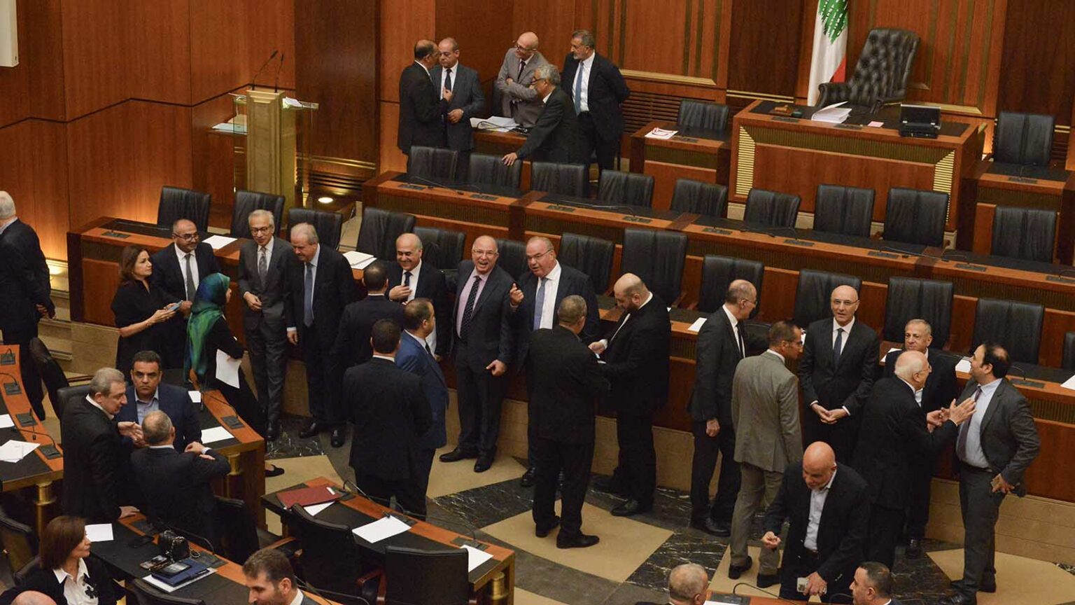 فقدان النصاب يؤجل إلغاء عقوبة الإعدام وقانون الإعلام والعفو العام.. ووزير العدل ينفي أي ارتباط بين الملفات