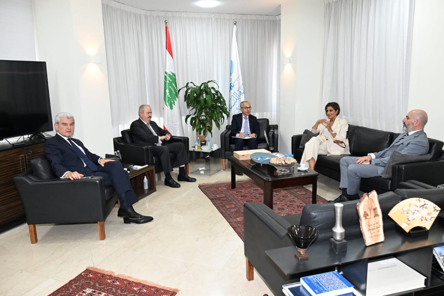 وزير المال يحذّر… ويدعو إلى “التحرّك المبكر” وزير المال يحذّر... ويدعو إلى "التحرّك المبكر"