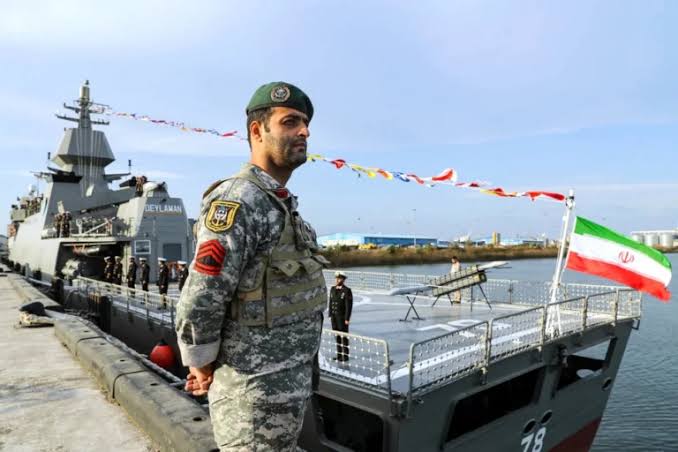 مضيق هرمز يبقى محور التوتر الإقليمي