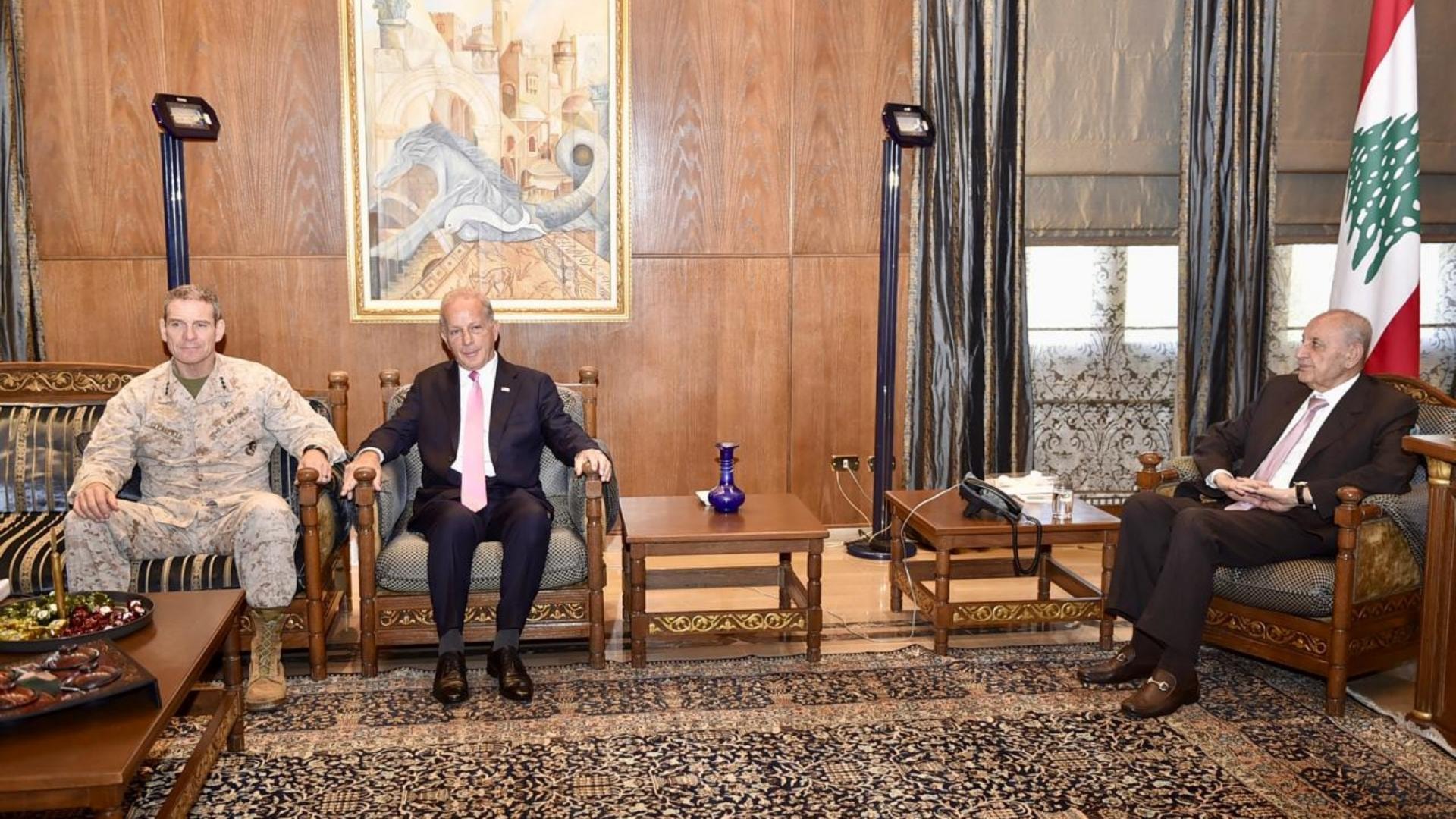 ما يجري إذاً ليس مجرد خلاف في وجهات النظر حول السلاح، بل هو صراع على تعريف نقطة البداية للحل