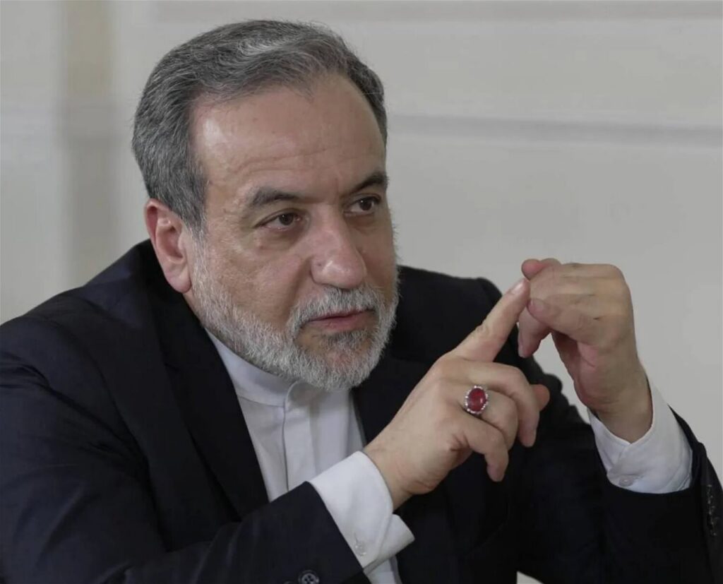 عراقجي: لا مفاوضات مع واشنطن.. وفتح مضيق هرمز مشروط بتحقيق هذه المطالب عراقجي: لا مفاوضات مع واشنطن.. وفتح مضيق هرمز مشروط بتحقيق هذه المطالب