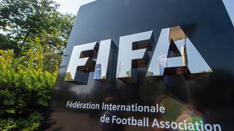 فيفا يجدد دعمه لإنفانتينو بعد أزمة الاستثمارات الخاصة في كأس العالم