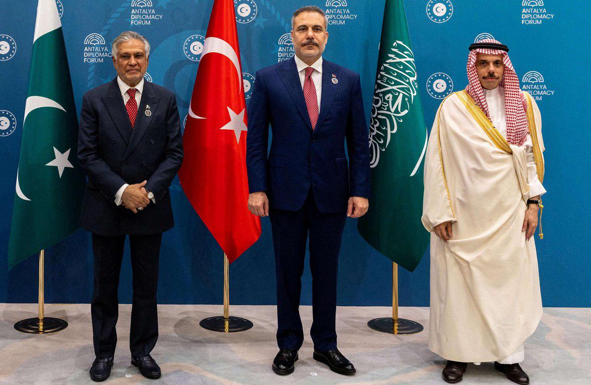 اجتماع إسطنبول الثلاثي.. هل تنتقل اتفاقية الدفاع إلى مرحلة جديدة؟