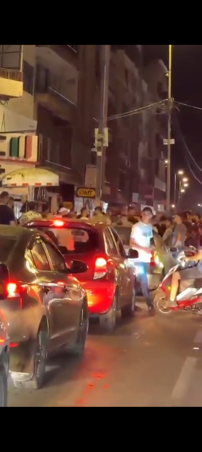 وصول الجيش اللبناني الى مكان تواجد آلية اليونيفل في ساحة الغبيري وحصول تعـ.ــارك بينهم وبين بعض المعتـ.ــرضين
