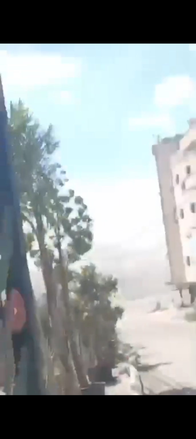 فيديو يظهر لحظة الغـ.ــارة الثانية على شقة في مبنى في ميفدون جنوبي لبنان