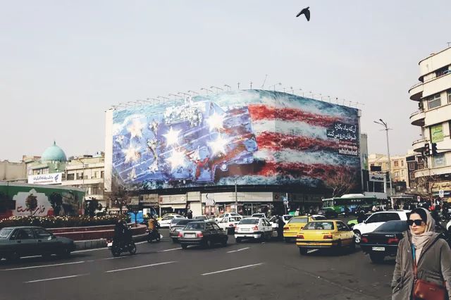 بين التهدئة والتصعيد