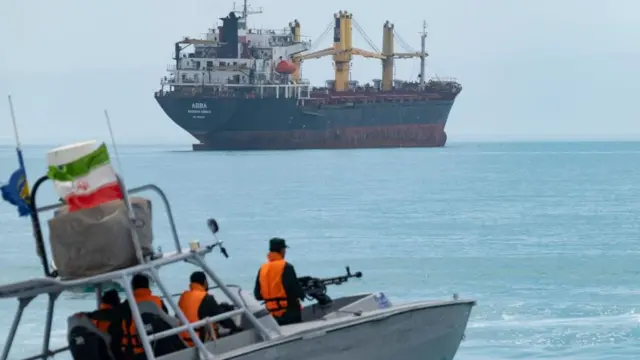 أهداف إيران في الخليج والملاحة البحرية