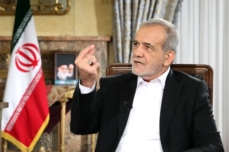 بزشكيان يؤكد استعداد طهران لتعميق التعاون الإقليمي