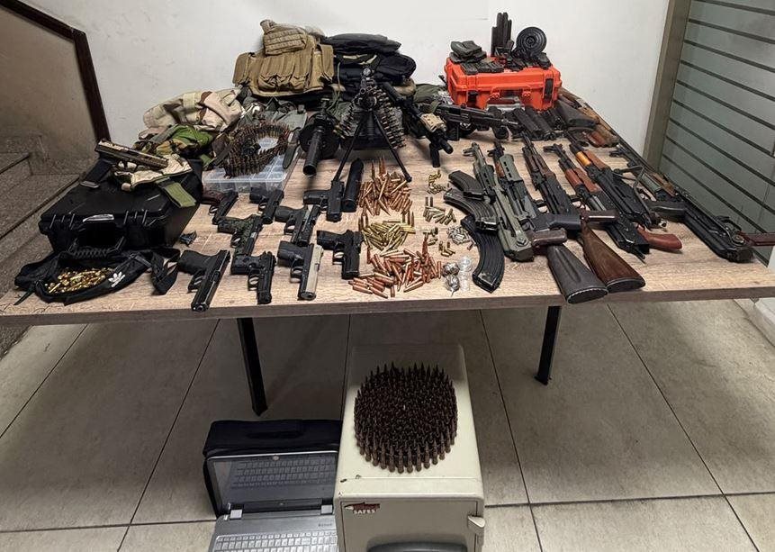 توقيف 11شخص في بشامون وطرابلس توقيف 11شخص في بشامون وطرابلس