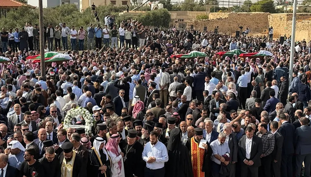 زوج الناجية: «هي عمري».. وجرح عميق في قلوب العائلات