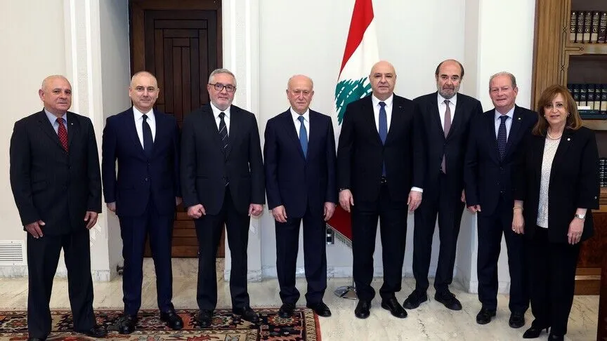 الوفد اللبناني إلى فلوريدا برئاسة السفير سيمون كرم