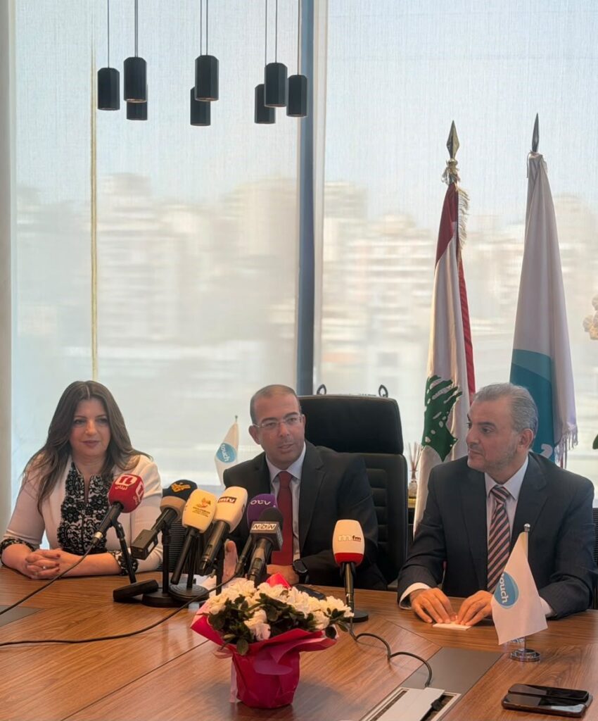 شراء الخطوط المدفوعة سلفًا وتفعيل الشرائح الإلكترونية عبر تطبيق تاتش من دون زيارة مراكز الخدمة