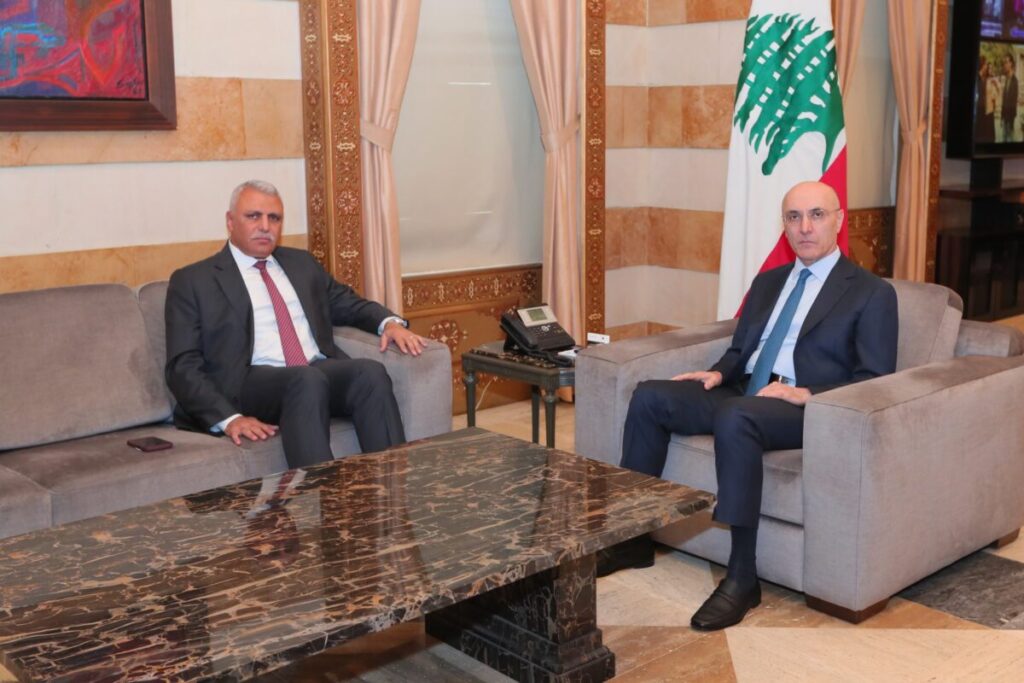الحجار وشقير يبحثان الملفات الأمنية والإدارية والتدابير الوقائية في لبنان الحجار وشقير يبحثان الملفات الأمنية والإدارية والتدابير الوقائية في لبنان