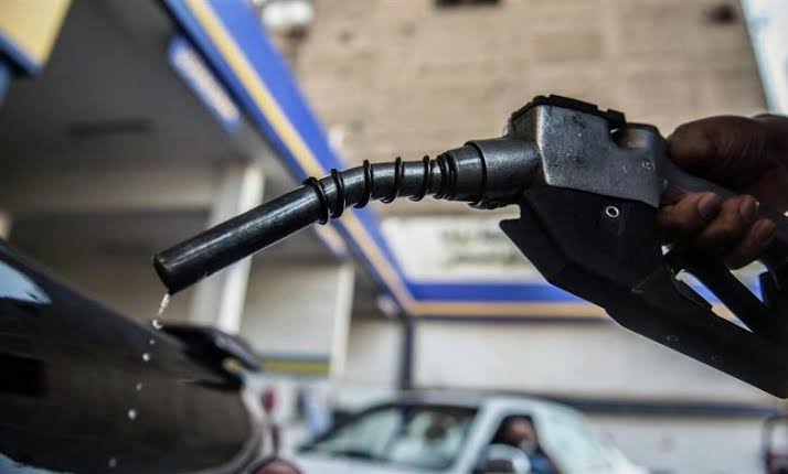 أسعار البنزين في لبنان تتراجع والغاز يرتفع… هل تعيد أزمة مضيق هرمز إشعال الغلاء؟ 1 أسعار المحروقات في لبنان اليوم… انخفاض البنزين وارتفاع الغاز